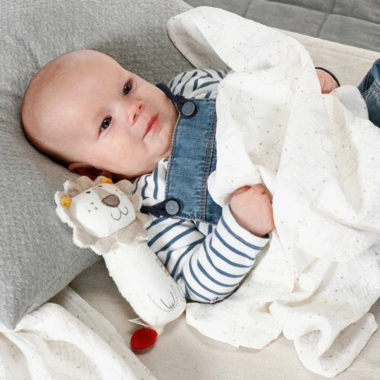 Baby Fehn 3-tlg. Set Stabrassel & Musselintücher NATUR aus Bio-Baumwolle - Löwe 6 Baby Fehn 3-tlg. Set Stabrassel & Musselintücher NATUR aus Bio-Baumwolle - Löwe – Bild 6