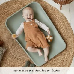 Leander Wickelauflage & Wickelkissen Matty rutschfest, abwaschbar, hygienisch mit hohen Seiten 50 x 70 cm - Sage Green - Kollektion 2022 -Wickeln Verkaufsladen leander wickelauflage wickelkissen matty rutschfest abwaschbar hygienisch mit hohen seiten 50 x 70 cm sage green 510010 69 d5